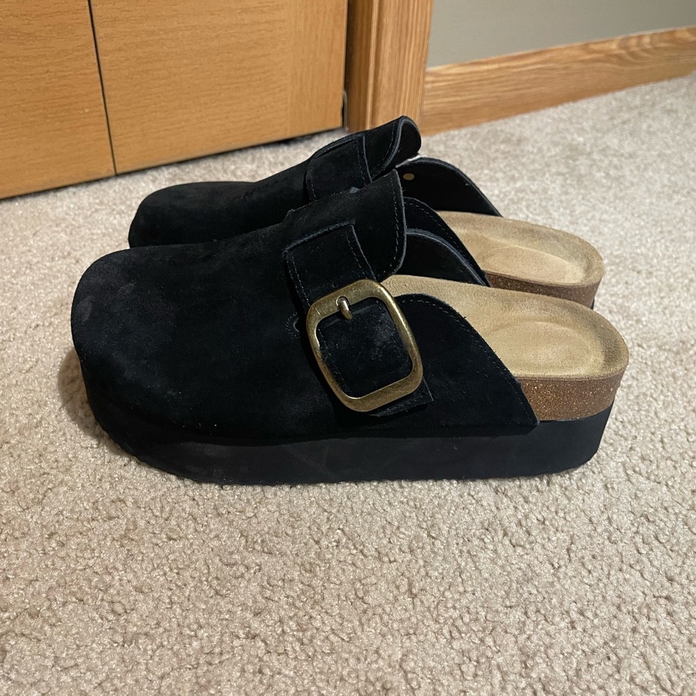 Elegant Black Suede Clogs with Buckle